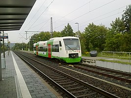 Triebwagen der Erfurter Bahn im Bahnhof Schweinfurt Stadt