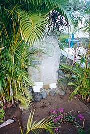 Tombe de Jacques Brel à Atuona.