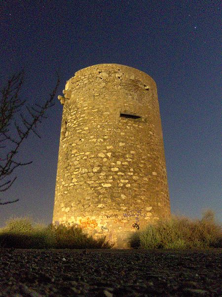 Archivo:Torre Perdigal noche.JPG