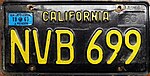 Номерной знак Калифорнии 1963 года NVB 699.jpg
