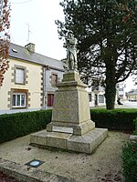 Poilu au repos (monument aux morts)