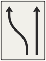 441-13 Presmerovanie jazdných pruhov (doľava, 1 pruh + 1 pokračujúci)