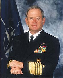 ADM Лейтон В. Смит-мл. Jpg