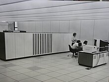 Amdahl 470V/6 P2 at the University of Michigan, 1975 Amdahl 470V-6 computer at U of M.jpg