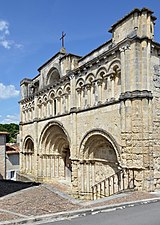 德羅訥河畔歐布泰爾聖雅克教堂（法語：Église Saint-Jacques d'Aubeterre-sur-Dronne）