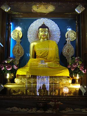 English: Deity of Lord Buddha in Mahabodhi Tem...