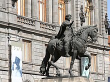 Equestrian statue of Charles IV in Mexico City El caballito de Tolsa a.jpg