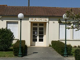 The town hall in Fouqueure
