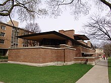 Robie House, 1910. It is considered by many to be the quintessential Prairie house Frank Lloyd Wright - Robie House 2.JPG