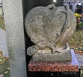 Kamenné srdce, náhrobek na kroměřížském hřbitově