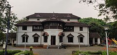 Дворец Коллемкоде, Чембоккаву, Триссур, Керала, Индия IMG 20191109 173239.jpg