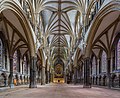 Catedral de Lincoln, nave central, desde 1210. Ejemplifica el tercer medio de expresión.