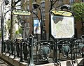 Édicule Guimard de la station Mirabeau