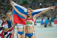 Tatjana Tschernowa, hier jubelnd über ihren vermeintlichen Sieg, wurde Jahre später wegen Verstoßes gegen die Antidopingbestimmungen disqualifiziert