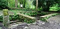 La fontaine Sainte-Anne et le lavoir : vue d'ensemble.