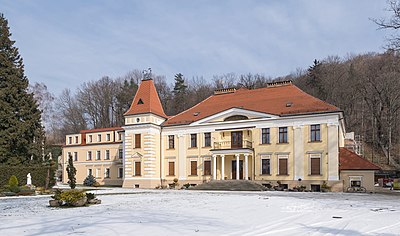 2018 Pałac Oppersdorfów w Ołdrzychowicach Kłodzkich 06.jpg