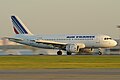 Ұшу алаңында Airbus A319-100 Air France