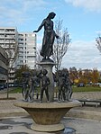 „Brunnen der Jugend“ Berlin-Neu-Hohenschönhausen mit Figuren von Senta Baldamus