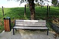 Le banc avec l'inscription d'Allan Peiper.