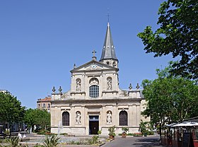 Image illustrative de l’article Église Saint-Pierre-Saint-Paul de Rueil-Malmaison