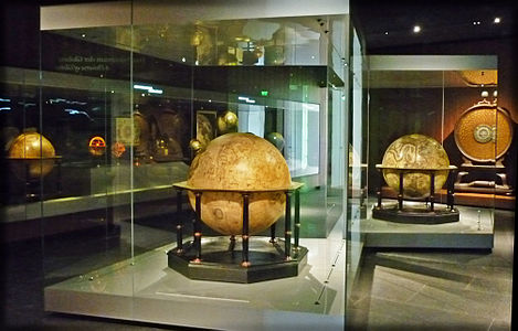 Globes in The Universe of Globes