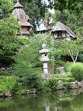 Linternas japonesas de piedra.