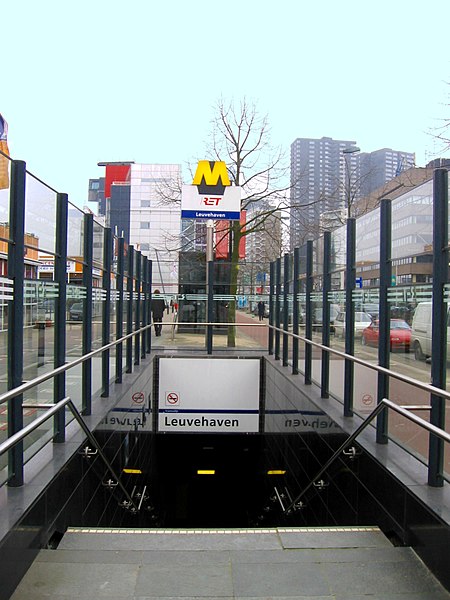 450px-Metrostation_Leuvehaven.jpg