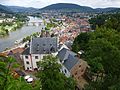 Blick vom Bergfried über die Burg auf die Stadt