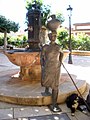 Escultura homenaje a la mujer navarretana.