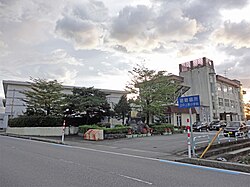 立山町立日中上野小学校