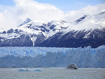 Le glacier Perito Moreno vu depuis le lac Argentino (Patagonie argentine). (définition réelle 3 072 × 2 304)