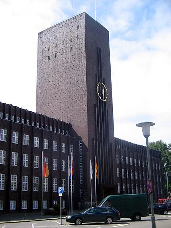 Rathaus Wilhelmshaven.jpg