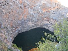 Hố sụt Red Lake, Imotski, Croatia.