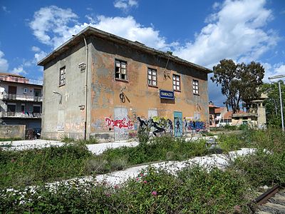 La stazione di Randazzo FS, appartenente alla ferrovia Ferrovia Alcantara-Randazzo, in completo stato d'abbandono, 26 settembre 2013.