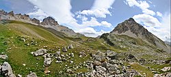 Le vallon de l'Orrenaye vu depuis le col de la Gipière de l'Orrenaye au nord-ouest.