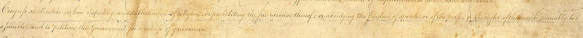 1789 թվականին Կոնգրեսի ընդունած փոփոխությունների վերաբերյալ առաջարկվող հոդվածների ձեռագիր պատճենը կտրված՝ ցույց տալու համար միայն երրորդ հոդվածի տեքստը, որը հետագայում վավերացվելու է որպես առաջին փոփոխություն