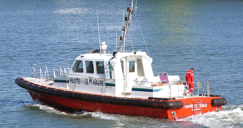 Fichier:Bateau-pilote-du-havre cropped.jpg