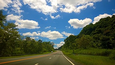 Rumbo al sur en el barrio Abras, Corozal