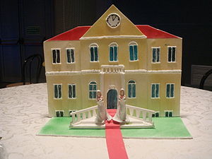 A symbolic marriage cake in favor of allowing ...
