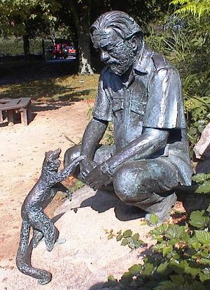 Gerald Durrell statue 2