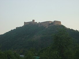 Вид на форт из сада