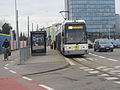 Tramvai HermeLijn al Liniei 10 în stația de suprafață Hof ter Lo
