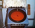 מכשיר המכ"ם מסוג קלוין 19 בחדר המי"ק של ראס סודר