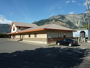 Lillooet railway station 2011.jpg