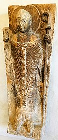 Bassorilievo con figura di santo vescovo (1110- 1120), Musei Civici.