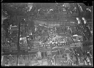 Leiden city hall on the Breestraat after the fire of 1929.