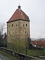 Hoher Turm, Außenseite mit Schießscharten