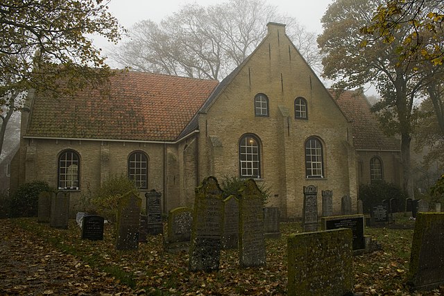 De Sint-Nicolaaskerk en begraafplaats op Vlieland.