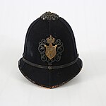 Polisen i Göteborg hade under 1880- och 1890-talen hjälmar av engelsk typ.