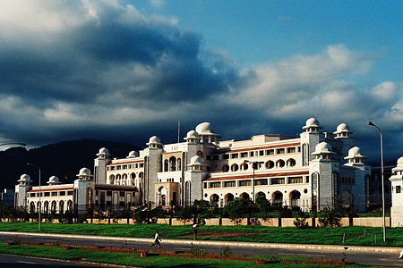 "Prime_Minister's_Secretariat,Islamabad_by_Usman_Ghani" by User:Usman.pg